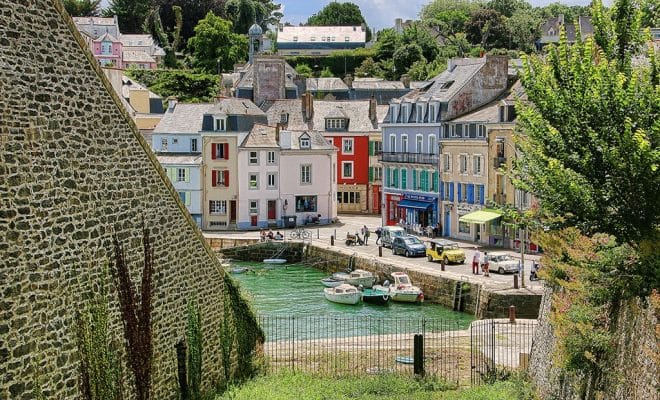 Installation sur mesure à Belle-Île-en-Mer